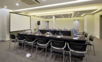 The Regency Apartment Hotel Menlyn