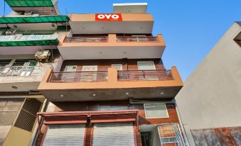 OYO Flapship Hotel Luxury Inn