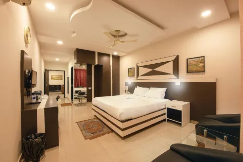 Hotel Green Park Suites Hotels in Udupi