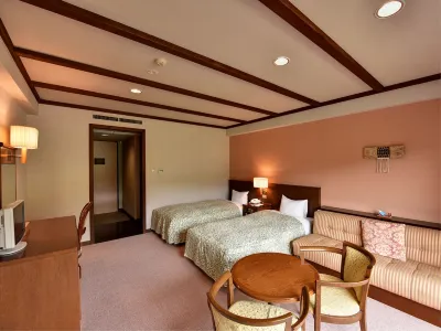 Schones Heim Kaneyama Hotels in Shinjo