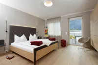 Apartmenthaus Nr 1 Hotel dekat St. Andra (Church of St. Andrew)