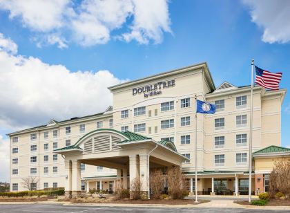 DoubleTree by Hilton Front Royal Blue Ridge Shadows