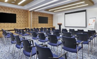 Hilton Garden Inn Muscat Al Khuwair