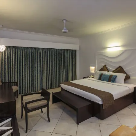 Sonesta Inns Beach Resort - Candolim Beach