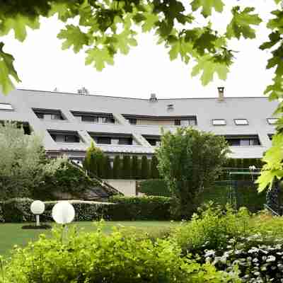 Club 3 étoiles les Horizons du Lac - Chorges - Vacances Bleues Hotel Exterior