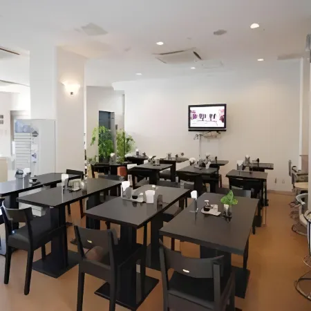 New Station Hotel