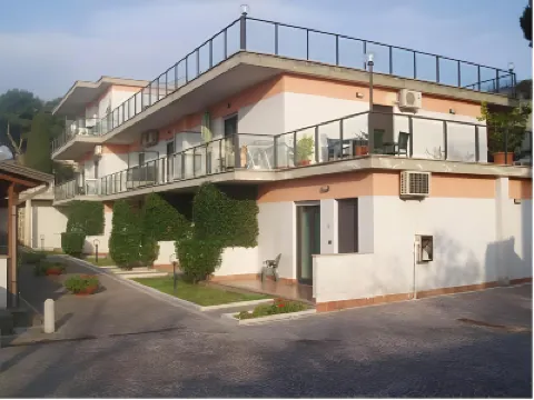 米拉瑪麗住宅旅館 鄰近Villa Park Avellino的酒店