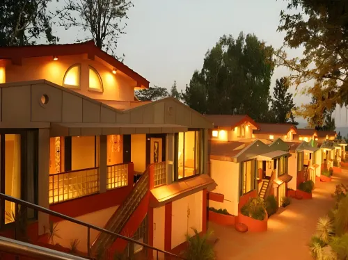 Summer Plaza Resort Hotels in Khingar