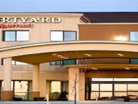 Courtyard Salina Hotels in Salina