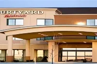 Courtyard Salina Hotels in 