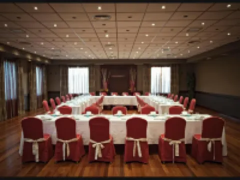 Coto Real Hotels in Rabade