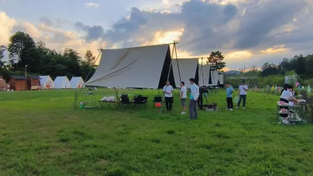 Fangdong Awen Apartment (Nanhua Avenue) Отели в г. Личуань