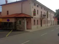 Špacapanova hiša Hotel di Solkan