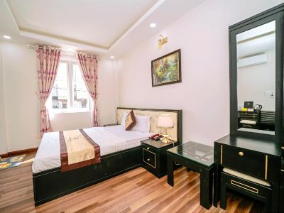 Vinh Hoi Hotel