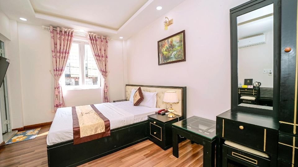 Vinh Hoi Hotel