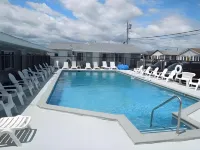 Marguerite Motel - Pool