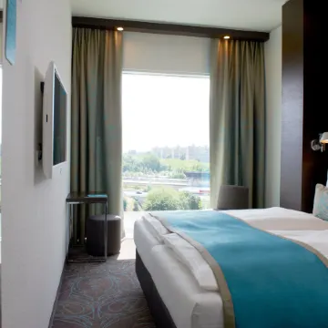 Motel One Amsterdam Отели рядом с достопримечательностью «Зяудерамстел»