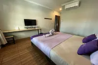 Take Guesthouse 2 Hoteles en Jambi