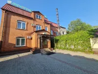 Hotel Postoyaly Dvor