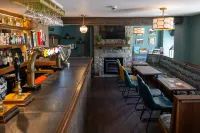 The Butchers Arms - Grill Pub and Accommodation Hotels in Glyn Tarell