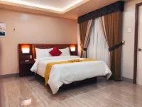Emmie Hotel