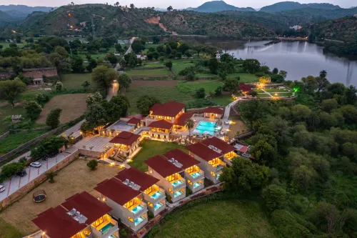 Sarasiruham Resort Private Pool Villa - acceptant les animaux
