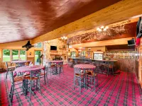 Quality Inn & Suites Munising Hotels in Munising Township
