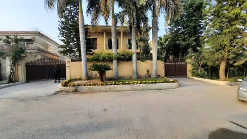 Cozy Cottage Guest House Hotels in Khoi Maira