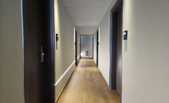 Petousis Hotel & Suites