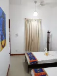 The Waves Beach Chalets Hotel dekat Sri Pancha Thuparamaya