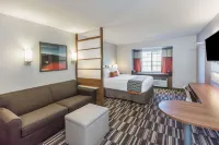 Microtel Inn & Suites by Wyndham Tioga Hotel a Williams County