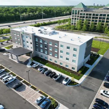 Holiday Inn Express & Suites CHICAGO SCHAUMBURG by IHG