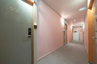 HOTEL NINE