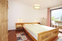 Residence Gritschhof, Laces