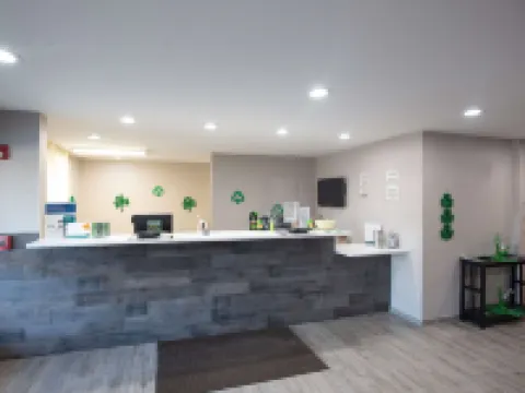 Quality Inn & Suites Hammond Near I-8090 Hotels in Hammond