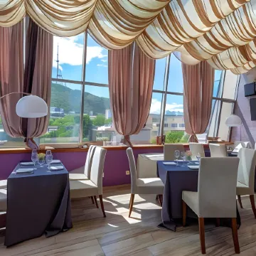A5 Hotel