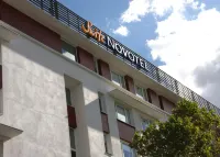 Novotel Suites Clermont-Ferrand Polydome Hotel in zona GARE DE CLERMONT FERRAND RAILWAY STATION