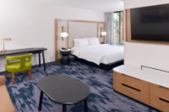 Fairfield Inn & Suites Bakersfield Central