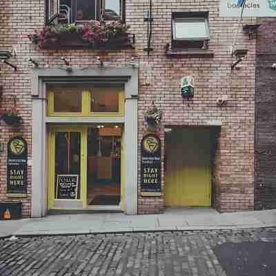 Temple Bar Lane Hotel Exterior