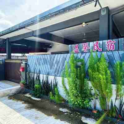 Warmy Homestay Hotel Exterior