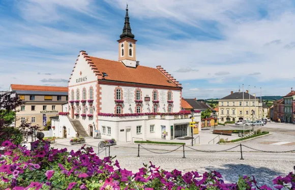 斯塔德韋德霍芬安德爾塔瓦酒店