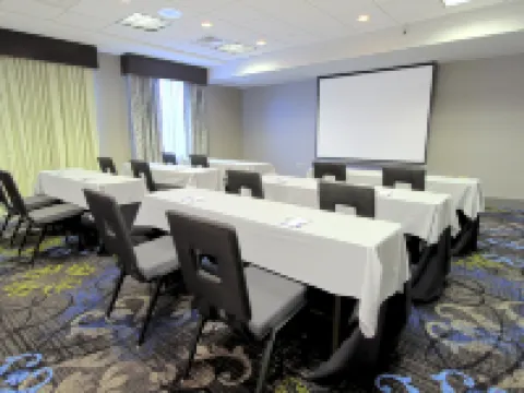 Hilton Garden Inn Westbury Hotels in North Hempstead