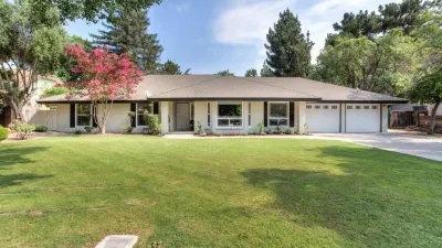 Fresno Ranch Vacation Home Retreat Hotels near Walmart Supercenter
