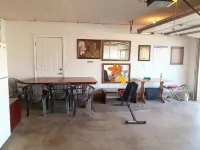 Choosy Chisholm Charm