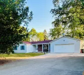 FOUR SEASON LAKE FRONT HOME - FAMILY HOLIDAYS
