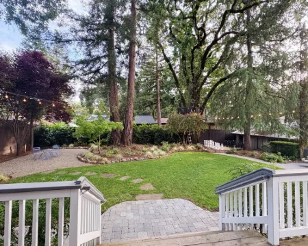 Sonoma Luxury, Enchanting Sonoma Home, Walkable to the Square, Sleeps 10 Hotels in Sonoma