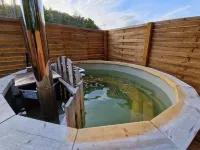 LES Cabanes Feeriques DU Cheix