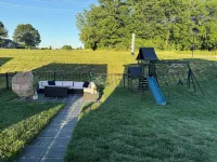 Luxury & Comfort 4-bedroom house with WiFi, GREAT for families & pets! Hotels in Raymore