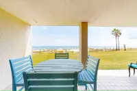Great August & Fall Rates: Refreshed Ground Floor Condo Steps to Beach& Pool
