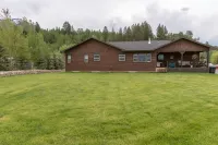Bear Meadow Lodge: relaxing 3400 sq. ft., 6 bdm home 37 miles from Jackson Hole - Homestays